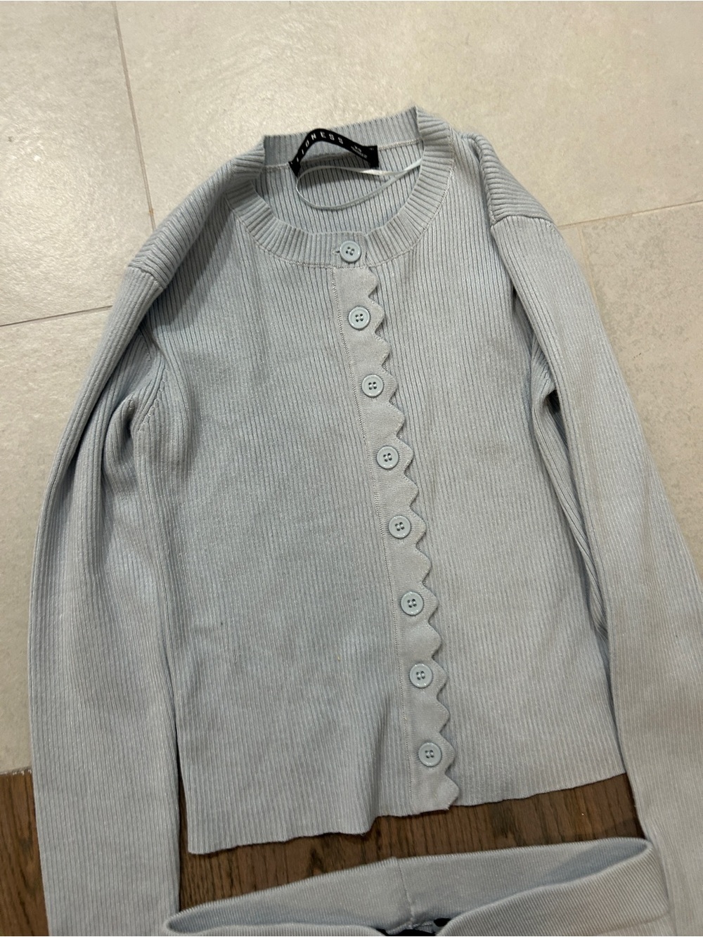 Ivy League Top and bottoms in Soft Blue
LIONESS size XS - Picture 8 of 14